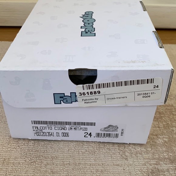 Falcotto by Naturino Girls Gold Leather Trainers size 24 euro Us 8 NWT - Picture 5 of 12